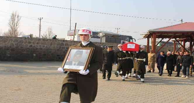 Kıbrıs Gazisi Resul Timur’un cenazesi toprağa verildi