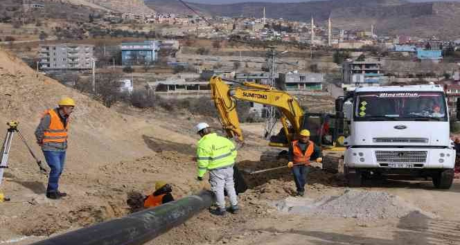 Artuklu’da 30 yıllık şebeke hattının yenileme çalışmaları başladı