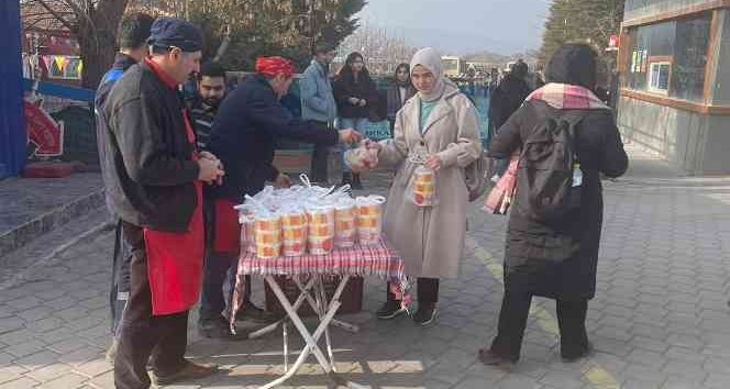 Yahşihan Belediyesinden üniversite öğrencilerine çorba ikramı