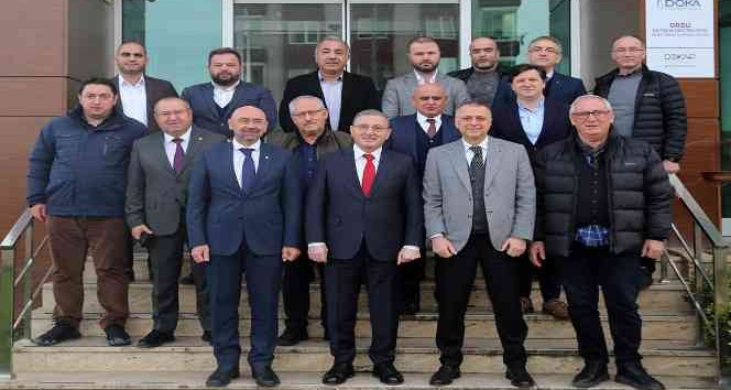 Çakırmelikoğlu: “Samsun-Sarp Demiryolu Projesi 2023 yılı yatırım programına alınmalıdır”