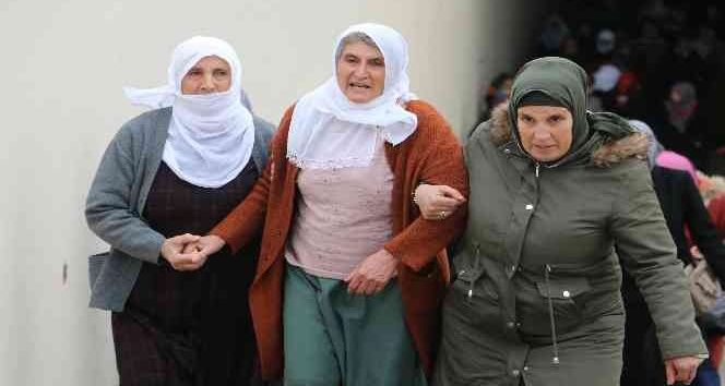 Hacire Akar’ın oğlu dedesinin yanına defnedildi