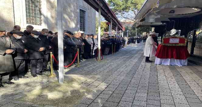 ’Tamburalı Paşa’ Hasan Kundakçı Üsküdar’da askeri tören ile son yolculuğuna uğurlandı