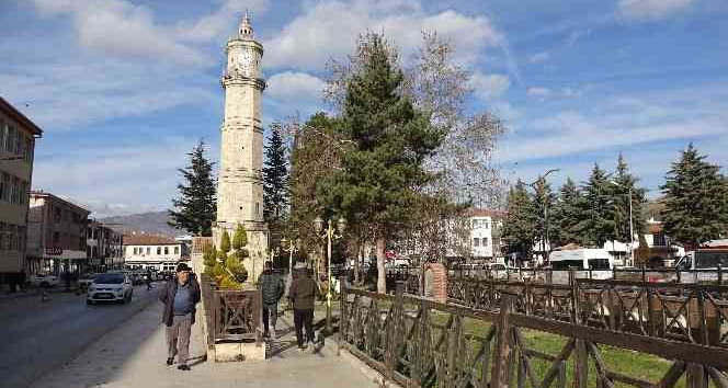 Tokat’ta bir tarafta bahar havası, bir tarafta kış