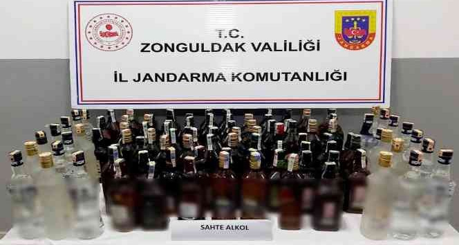 Durdurulan araçtan çok sayıda kaçak alkol ele geçirildi