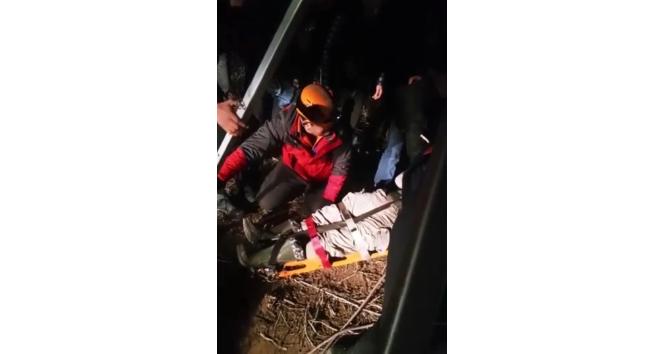Neye uğradığını şaşırdı: Arkadaşıyla gezerken 30 metrelik kuyuya düştü