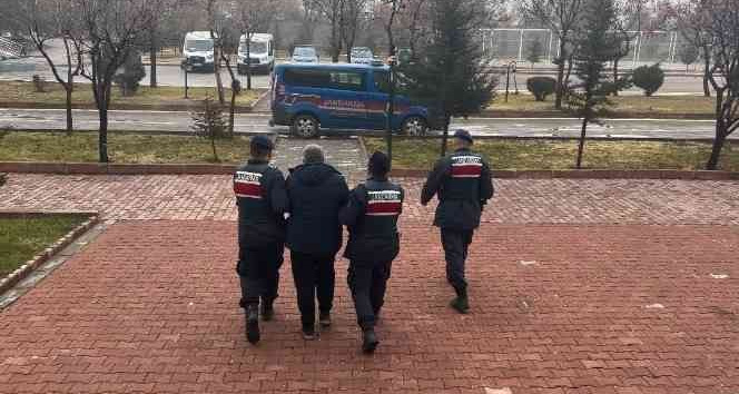 Aksaray’da aranan şahıs yakalanarak cezaevine gönderildi