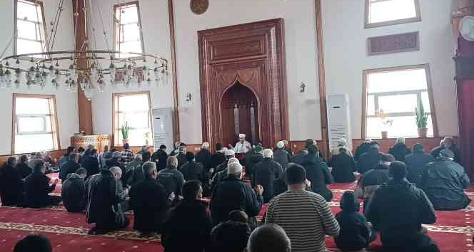 Çan’da Cuma namazı sonrası yağmur duası yapıldı