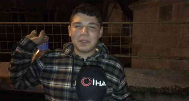 Su kesintisi vatandaşı çileden çıkardı, vatandaşlar çareyi sokak çeşmelerinde buldular