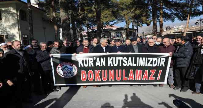 İsveç’te Kur’an-ı Kerim’in yakılmasına tepki
