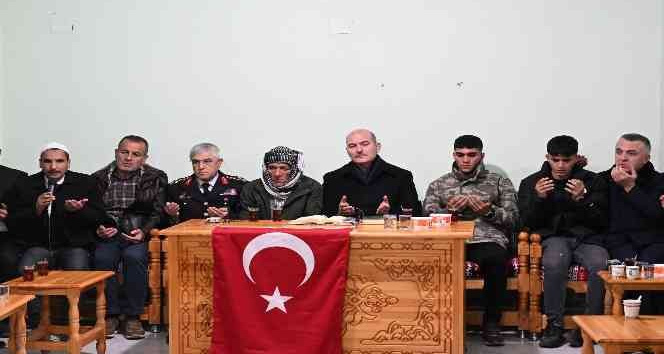 Bakan Soylu’dan şehit korucu Nimet Encu’nun ailesine taziye ziyareti