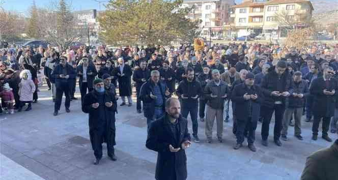 Yarıyıl tatiline özel umre kafilesi kutsal topraklara uğurlandı