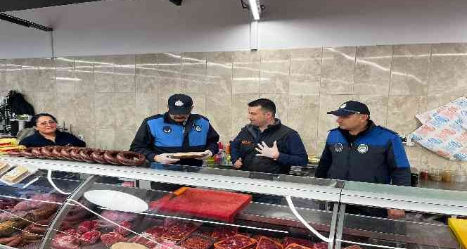 Altınova’da et ve tavuk reyonlarına denetim
