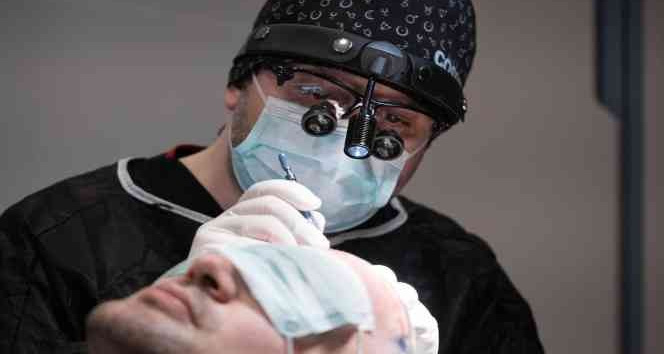 Cosmedica, İtalyan futbol yıldızı Totti ile dünyaya açılıyor