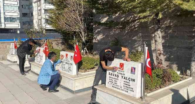 Lise öğrencilerinden duygulandıran davranış