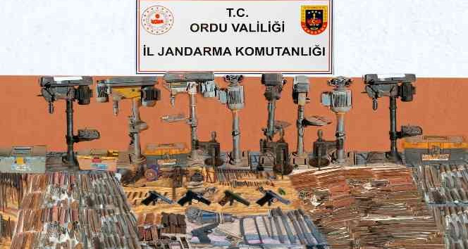Ordu’da jandarmadan kaçak silah operasyonu: 9 şüpheli yakalandı