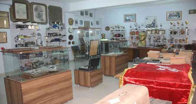 Erzincan Lisesi’nde bulunan müze tarihe ışık tutuyor