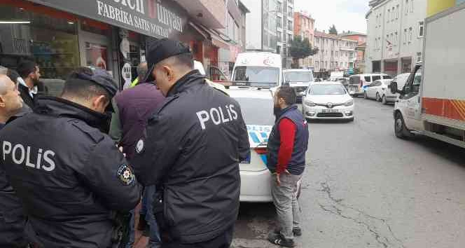 Yola aniden çıkan yaya yaralandı