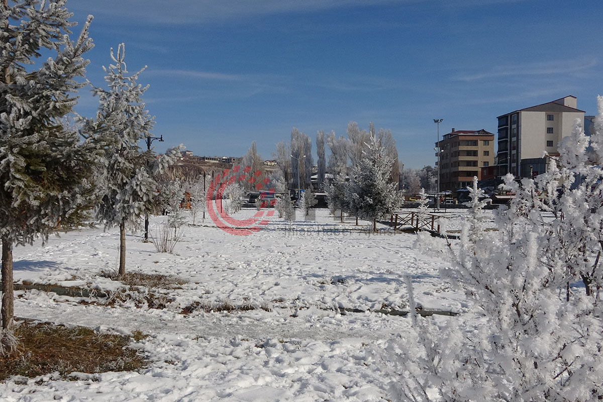 Ardahan&#039;ın Göle ilçesi buz kesti: Eksi 28 dereceyle Türkiye&#039;nin en soğuk yerleşim yeri oldu