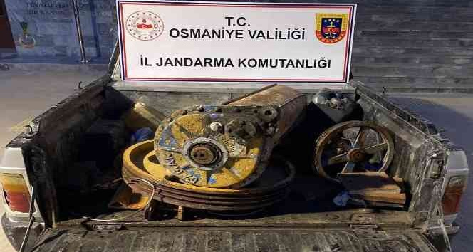 Osmaniye’de 2 hırsızlık şüphelisi yakalandı