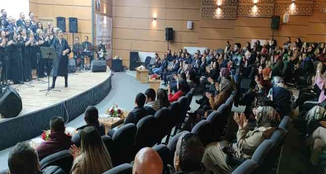 Bingöl’de ’Şarkılar Bizi Söyler Biz de Şarkı Söyleriz’ etkinliği