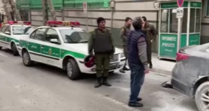 Azerbaycanın Tahran Büyükelçiliğine saldırı