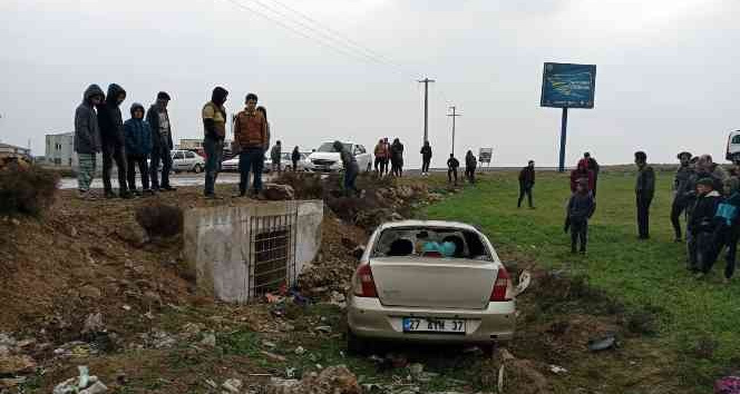 Mardin’de otomobil yol kenarına uçtu: 2’si ağır 5 yaralı