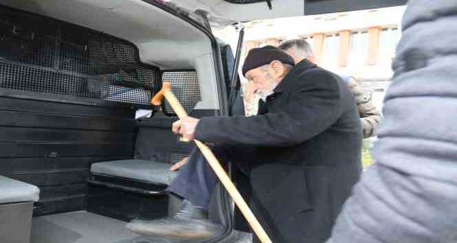 Karısını ve oğlunu öldüren 86 yaşındaki emekli asker tutuklandı