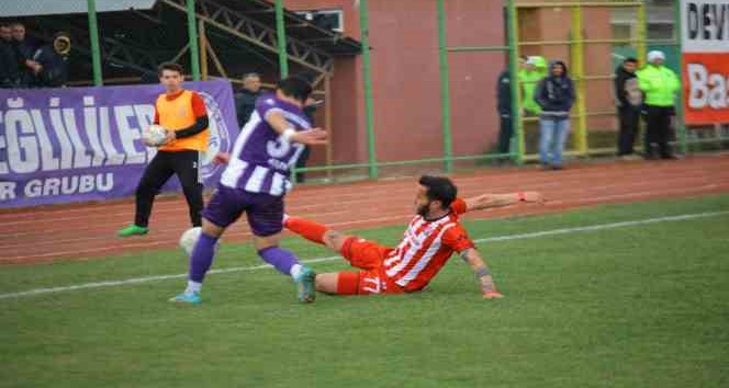 Amatör maçta tribünler karıştı