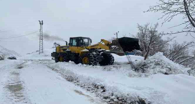 Şırnak’ta kapanan köy yolları tekrar ulaşıma açıldı