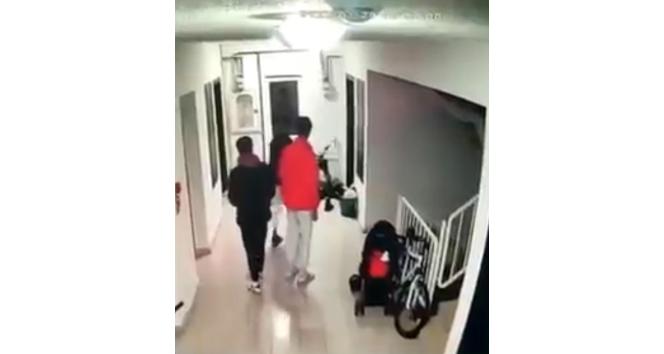 Tek tek sırayla çaldılar