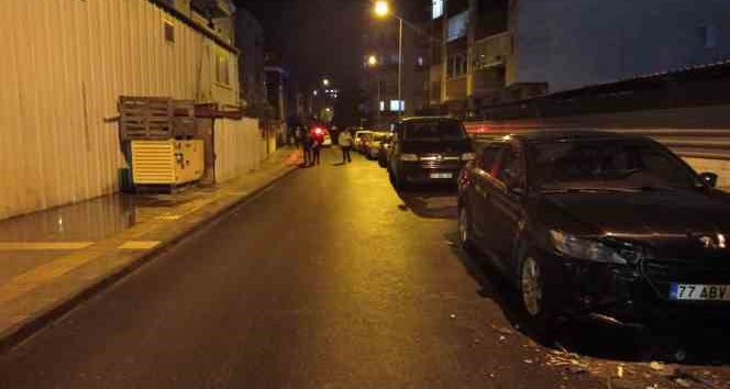 Yalova’daki alkollü sürücü park halindeki araçlara çarptı
