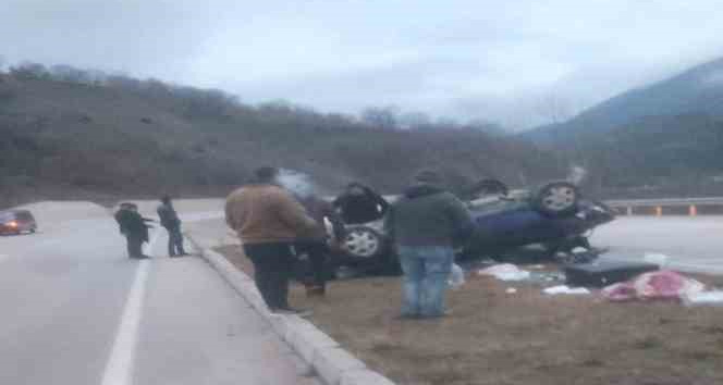 Tokat’ta, otomobil devrildi: 4 yaralı