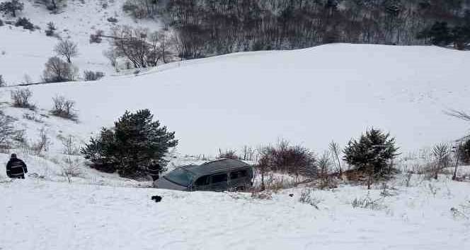 Kar yağışı ve buzlanma kazaya neden oldu: 1 ölü, 3 yaralı