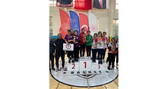 Floor Curling Turnuvası’nda il birincisi oldular