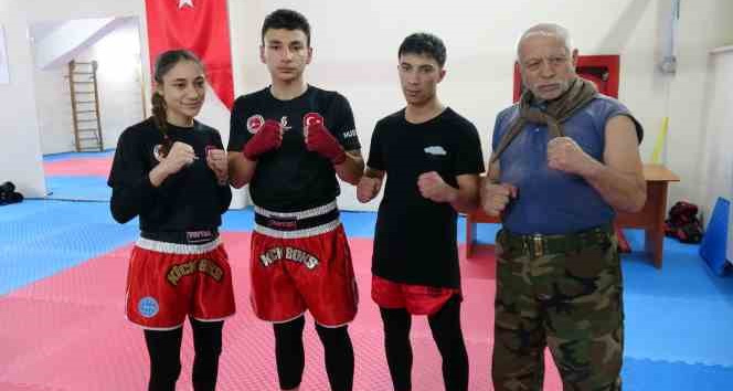 Antrenör dede, şampiyon torunlar yetiştiriyor