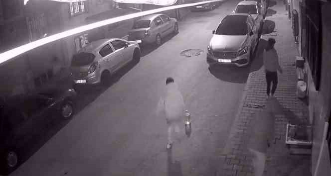 Sultangazi’de zillere basıp kaçan çocuklar mahalle halkını canından bezdirdi