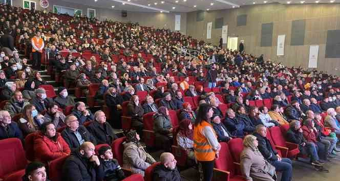 Çanakkale’de ilk kez ev sahibi olacaklar kura heyecanı yaşadı