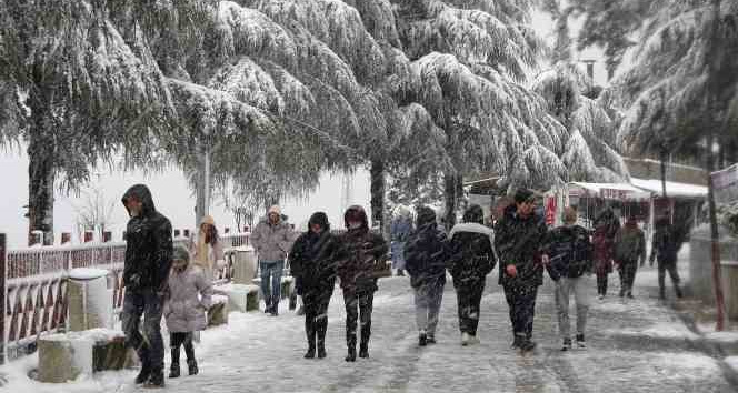 Ordu’da kar güzelliği: Boztepe beyaz gelinliğini giydi