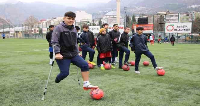 Türkiye’yi ağlatmıştı, Eren’e şimdi transfer teklifleri yağıyor