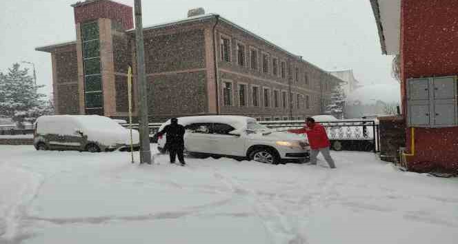 Ardahan’da yoğun kar yağışı