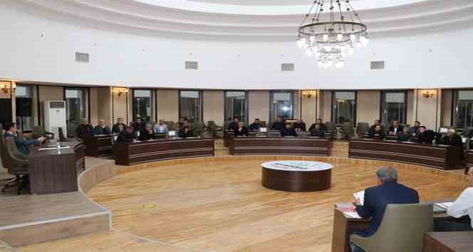 Kayapınar’da 2023 yılının ilk muhtarlar toplantısı düzenlendi