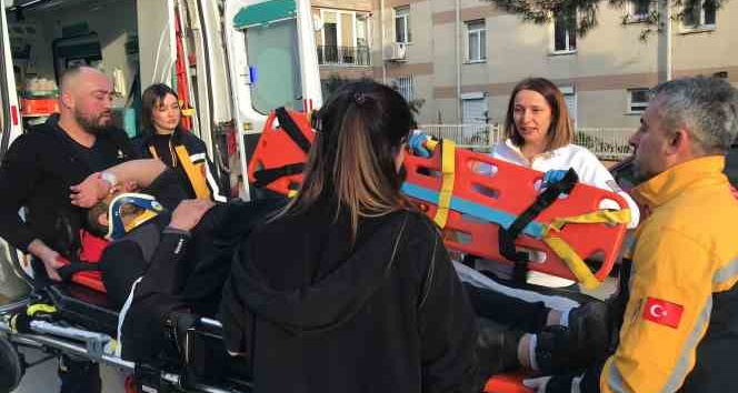Yaralanan kurye hastaneye kaldırıldı