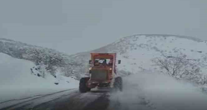 Tunceli’de karla mücadele çalışmaları sürüyor