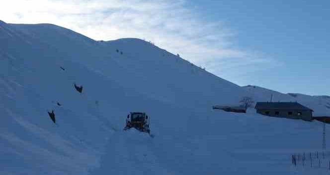 Muş’ta 107 köy yolu ulaşıma açıldı