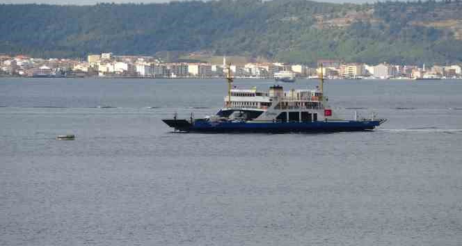Bozcaada ve Gökçeada’ya beklenen fırtına nedeniyle 2 gün tüm feribot seferleri iptal edildi