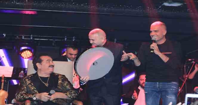 Ünlü Sanatçı İbrahim Tatlıses’in sahnesinde sürpriz düet