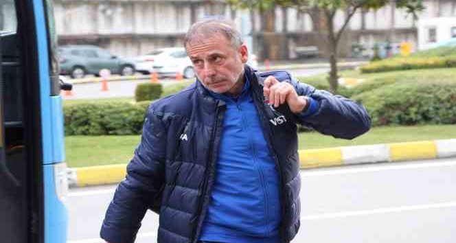 Trabzonspor, Galatasaray maçı için İstanbul’a gitti