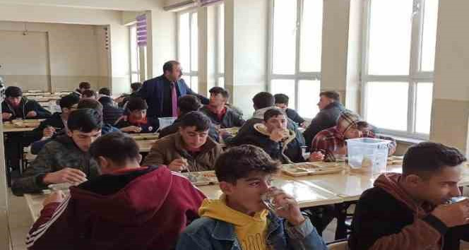 Çıldır’da öğrencilere yemek hizmeti verilecek