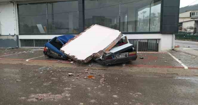 Osmaniye’de 83 bina yıkıldı, 20 kişi hayatını kaybetti