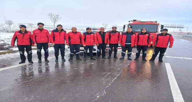 Niğde’den deprem bölgesine ekipler gönderildi